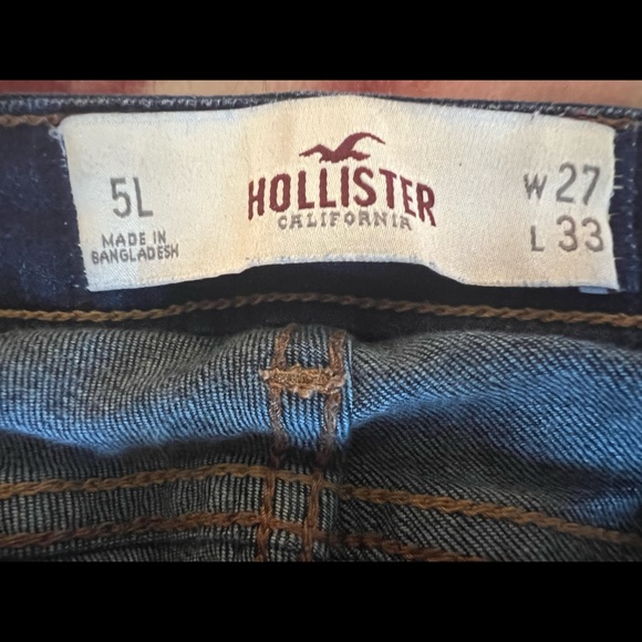 Two pairs of Hollister Jeans - Picture 3 of 5